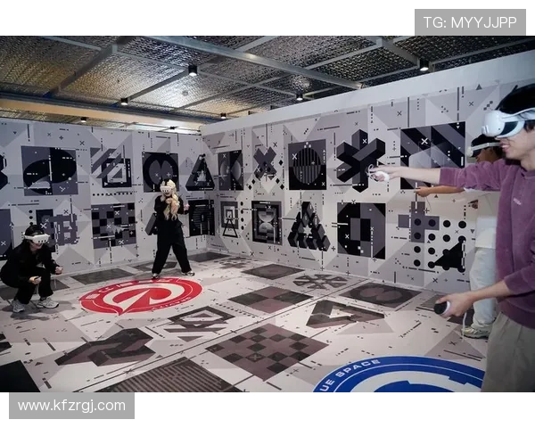 爱体育游戏中的真实场景还原，让你仿佛置身于现场感受每一次激烈的比赛瞬间